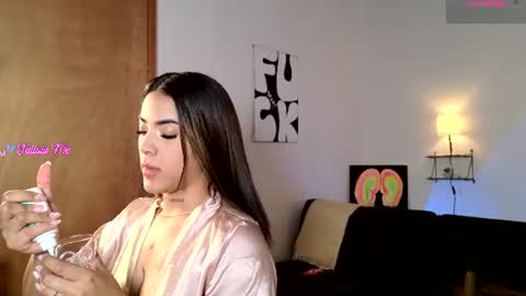 Snapshot of maryybellax chatting on 06/23/26, 12:41 maryybellax online show from 06/23/26, 12:41