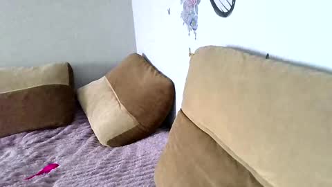 maryyemm online show from 01/22/25, 09:24