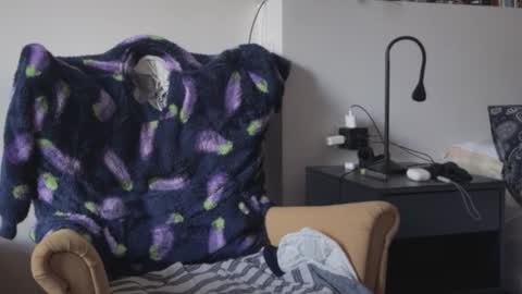 masachusset online show from 12/17/25, 08:20