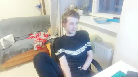 Snapshot of mash_potatoes_are_good chatting on 06/05/26, 02:40 mash_potatoes_are_good online show from 06/05/26, 02:40