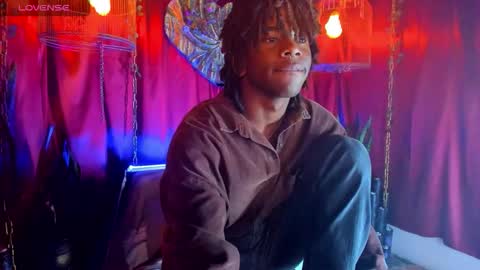 Snapshot of mashall_lee chatting on 02/10/26, 07:51 MARSHALL LEE online show from 02/10/26, 07:51