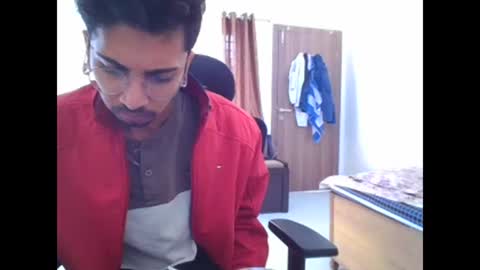 maskboyz2003 online show from 12/13/24, 04:11