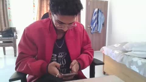 maskboyz2003 online show from 01/15/25, 04:47