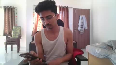 maskboyz2003 online show from 01/22/25, 03:52