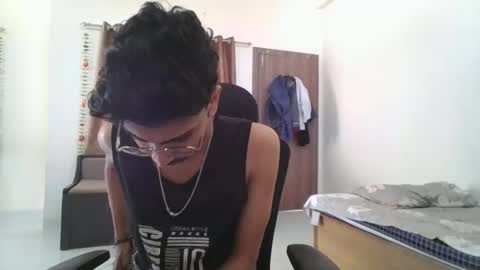 maskboyz2003 online show from 02/07/25, 05:10