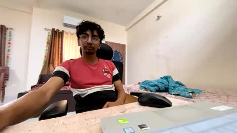 maskboyz2003 online show from 09/21/25, 03:19