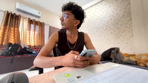 maskboyz2003 online show from 11/05/25, 03:39