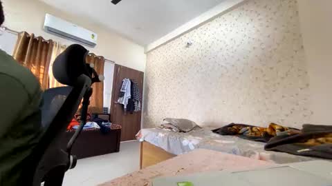 maskboyz2003 online show from 11/09/25, 03:38