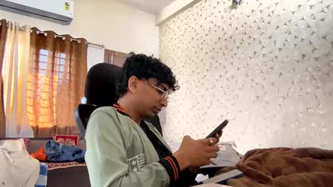 maskboyz2003 online show from 11/30/25, 03:54