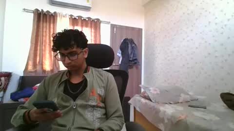 Mask Boy online show from 01/07/26, 04:48