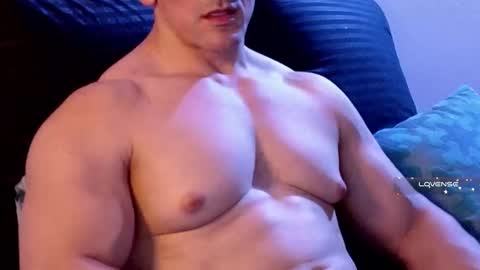 masked_bodybuilder online show from 02/28/25, 10:17