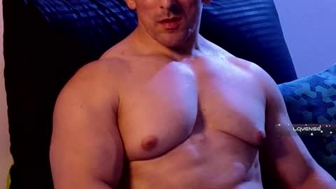 masked_bodybuilder online show from 03/04/25, 01:34