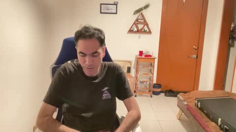 Masked Latin Noir online show from 04/26/26, 08:23