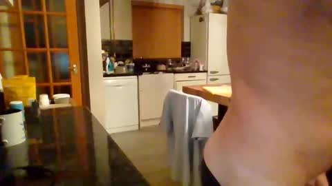 Masked Masturbation Couple online show from 12/01/25, 07:24