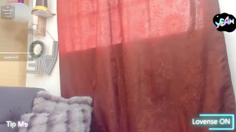 Scarlet  online show from 12/13/25, 07:53