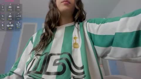 Scarlet  online show from 12/17/25, 07:09