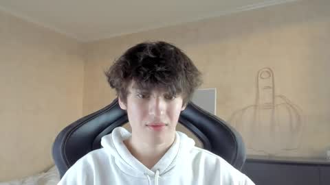 Snapshot of mason_jr chatting on 09/18/25, 02:52 mason_jr online show from 09/18/25, 02:52