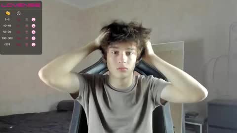 Snapshot of mason_jr chatting on 09/21/25, 11:39 mason_jr online show from 09/21/25, 11:39