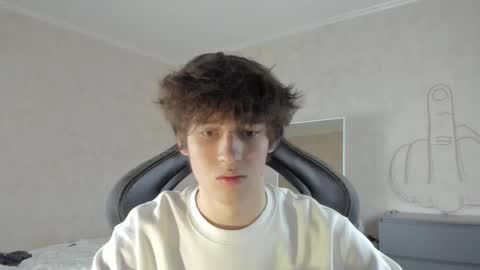 Snapshot of mason_jr chatting on 10/07/25, 05:43 mason_jr online show from 10/07/25, 05:43