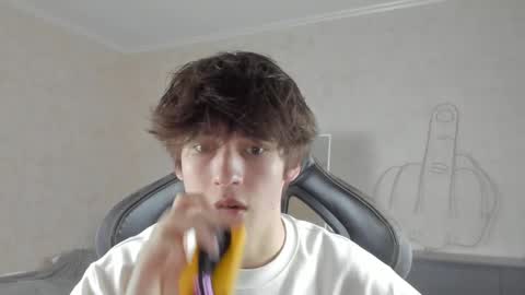 Snapshot of mason_jr chatting on 10/10/25, 05:34 mason_jr online show from 10/10/25, 05:34