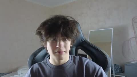 Snapshot of mason_jr chatting on 10/26/25, 10:47 mason_jr online show from 10/26/25, 10:47