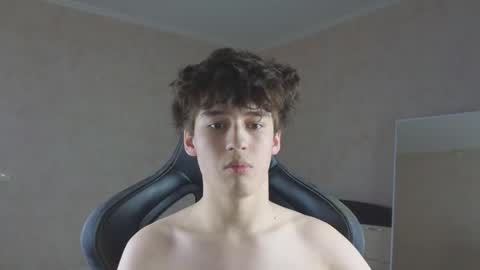 Snapshot of mason_jr chatting on 11/14/25, 04:49 mason_jr online show from 11/14/25, 04:49