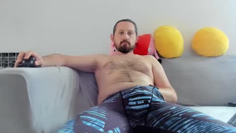 Snapshot of masoni_devil_take_xy chatting on 12/22/24, 11:00 Nikola online show from 12/22/24, 11:00