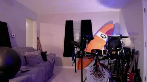 HappyZending online show from 04/20/26, 01:41