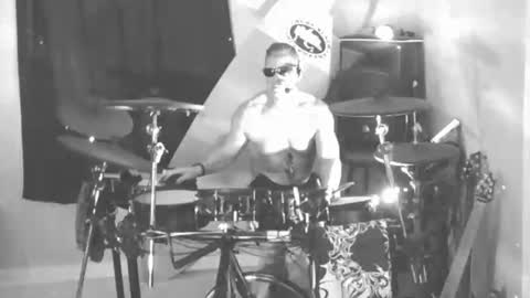 HappyZending online show from 04/23/26, 02:02