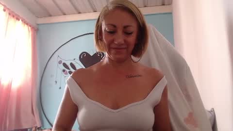 massiel ferreti online show from 12/22/25, 08:06