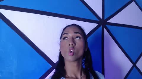 massielhot online show from 10/10/25, 07:35