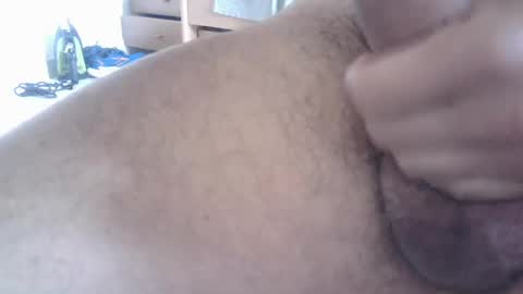 Snapshot of massimm43 chatting on 06/17/26, 01:01 massimm43 online show from 06/17/26, 01:01