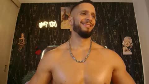 massimo_greco2 online show from 12/18/25, 10:05