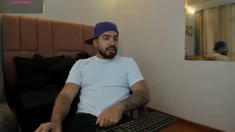 Snapshot of massimo_moretti_ chatting on 07/14/26, 08:47 Moretti online show from 07/14/26, 08:47