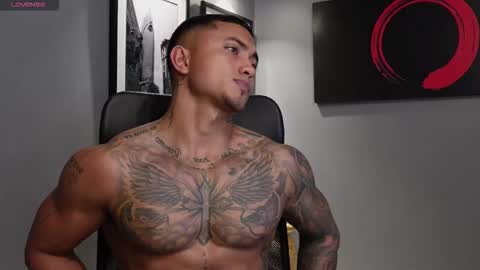 Massimo online show from 11/27/25, 03:08