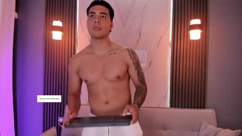 massimo_ross online show from 04/23/26, 06:54