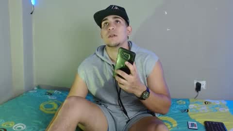 Snapshot of massimo_vidal chatting on 10/28/25, 02:31 massimo_vidal online show from 10/28/25, 02:31