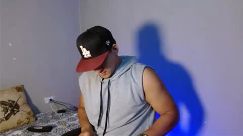 Snapshot of massimo_vidal chatting on 11/16/25, 02:39 massimo_vidal online show from 11/16/25, 02:39