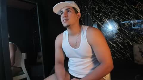 massimo_vidal online show from 04/22/26, 12:24