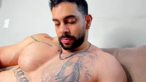 massimo online show from 09/25/25, 03:54