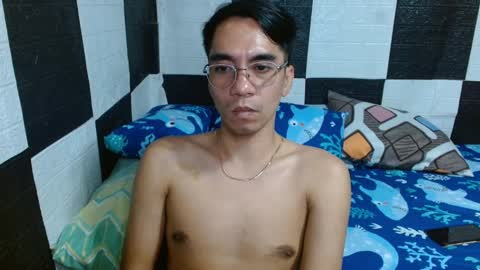 massive_boner02 online show from 12/06/24, 06:28