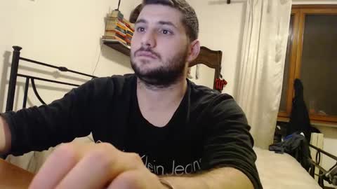 Snapshot of massu1994 chatting on 02/01/25, 05:37 Massu94 online show from 02/01/25, 05:37