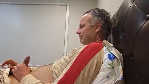 Erix online show from 10/27/25, 10:52