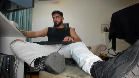 Snapshot of master9four chatting on 09/20/25, 05:08 Matthew online show from 09/20/25, 05:08