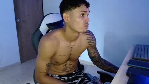 master_black777 online show from 04/23/26, 01:35