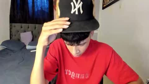 master_boy28 online show from 04/20/26, 07:48