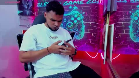 master_boy_1 online show from 03/15/26, 08:04