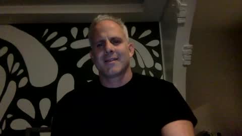 Snapshot of master_cuck2000 chatting on 12/23/24, 11:17 master_cuck2000 online show from 12/23/24, 11:17