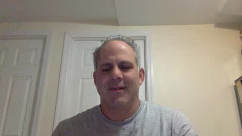 Snapshot of master_cuck2000 chatting on 01/23/25, 04:37 master_cuck2000 online show from 01/23/25, 04:37