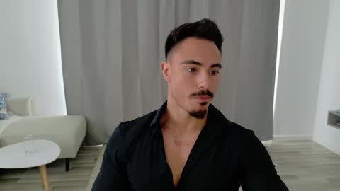 Snapshot of master_lukass chatting on 05/04/26, 12:23 master_lukass online show from 05/04/26, 12:23